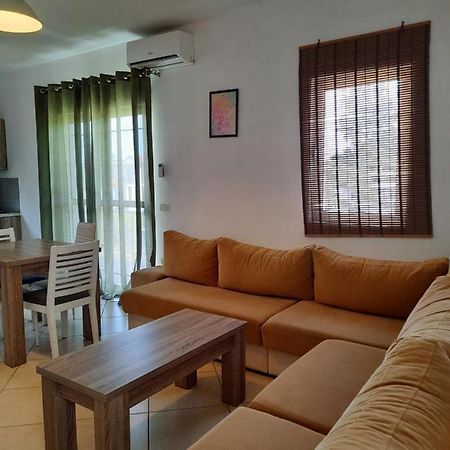 Apartments Alavana Velipojë エクステリア 写真