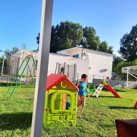Apartments Alavana Velipojë エクステリア 写真