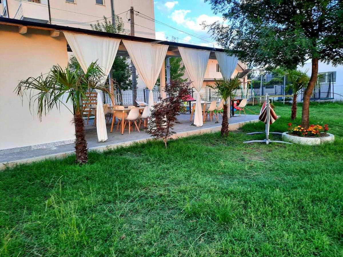 Apartments Alavana Velipojë エクステリア 写真