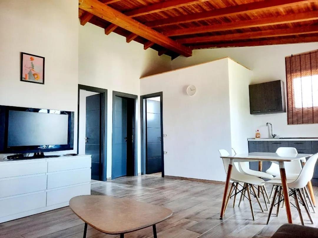 Apartments Alavana Velipojë エクステリア 写真