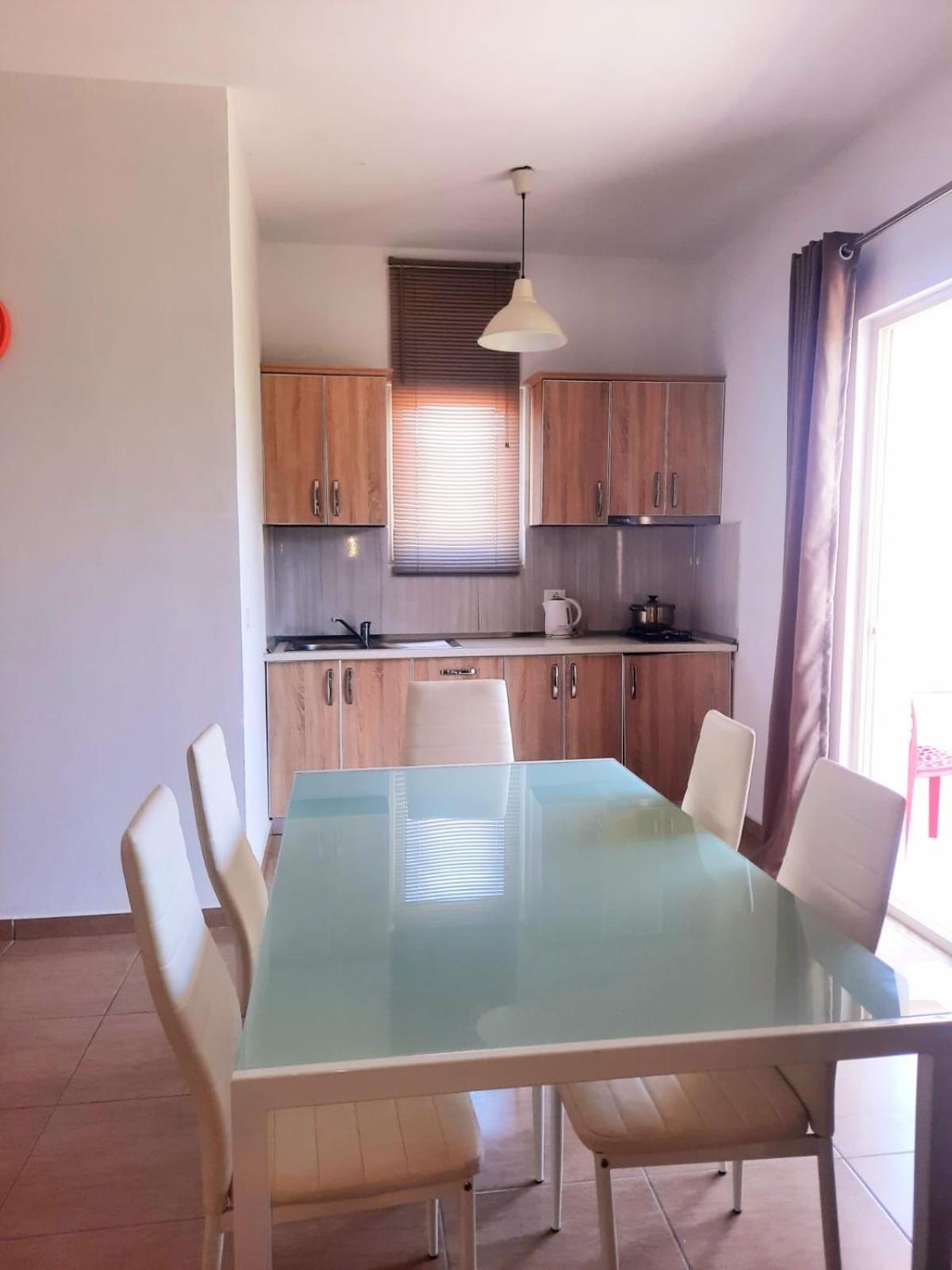 Apartments Alavana Velipojë エクステリア 写真